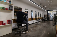 Θεσσαλονίκη: Πήγε να κουρευτεί και έκανε μήνυση στην κομμώτρια ζητώντας της 10.000 ευρώ