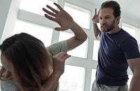 «Απ’ το σήκωμα του χεριού ως τον φόνο η απόσταση ίσως είναι μια κακιά στιγμή»