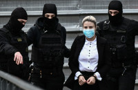 Επίθεση με βιτριόλι: «Με κυρίευσε το αίσθημα της εκδίκησης» – Η απολογία της κατηγορούμενης