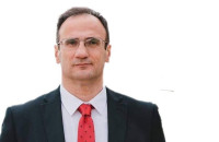 Γ. Βεζυργιανίδης: Ο ΔΗΜΑΡΧΟΣ ΠΟΥ ΕΙΝΑΙ ΜΕ ΤΟΥΣ ΠΟΛΟΥΣ ( ΚΑΤΑ ΔΗΛΩΣΗ ΤΟΥ) ΚΑΙ ΜΕ ΤΟΥΣ ΛΙΓΟΥΣ (ΔΗΛΑΔΗ ΠΑΝΤΟΣ ΚΑΙΡΟΥ….)