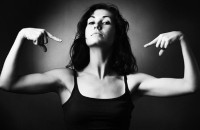 Χρόνια πολλά στις γυναίκες γιατί δεν το βάζουν ποτέ κάτω!