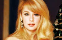 Αλίκη Βουγιουκλάκη: Δείτε πως ήταν πριν από τις πλαστικές