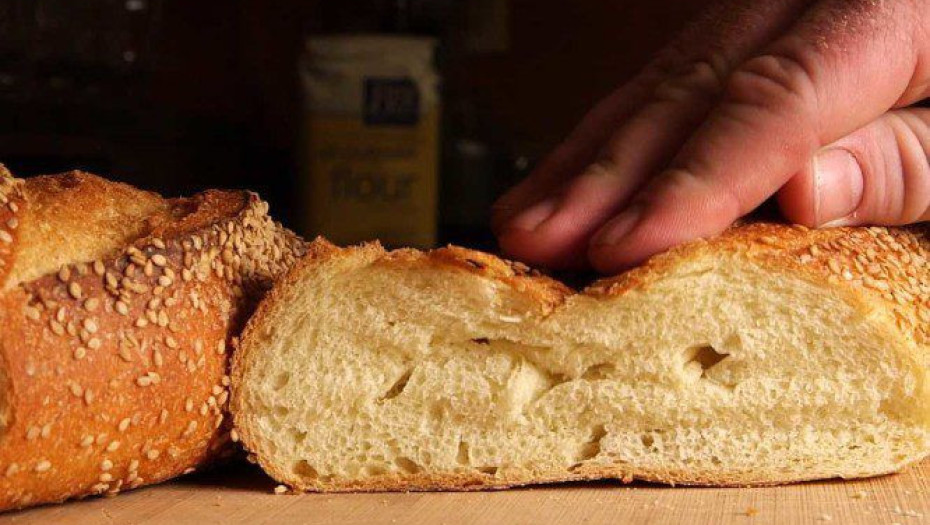 Πώς διατηρείται περισσότερες μέρες το ψωμί – Τι γίνεται όταν μπαίνει στο ψυγείο.