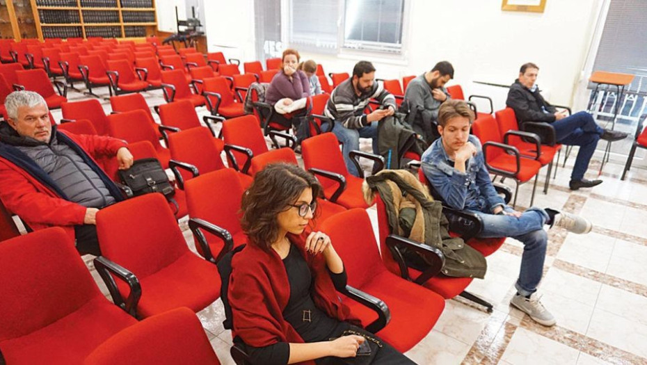 ΜΟΛΙΣ 11 ΣΥΡΙΖΑΙΟΙ ΣΕ ΕΚΔΗΛΩΣΗ ΓΙΑ ΤΟ ΣΚΟΠΙΑΝΟ ΣΤΗΝ ΚΟΜΟΤΗΝΗ!