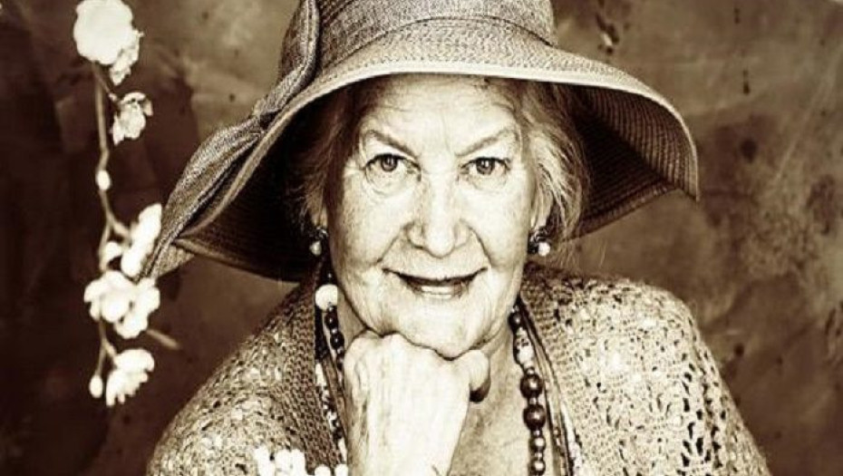 ΤΟ ΓΡΑΜΜΑ ΑΥΤΗΣ ΤΗΣ 83ΧΡΟΝΗΣ ΓΥΝΑΙΚΑΣ ΣΤΗ ΦΙΛΗ ΤΗΣ ΕΙΝΑΙ ΟΤΙ ΠΙΟ ΣΟΦΟ ΘΑ ΔΙΑΒΑΣΕΤΕ ΣΗΜΕΡΑ!