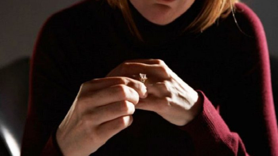 Διαζευγμένη μαμά, βάζει τους άντρες στη θέση τους!