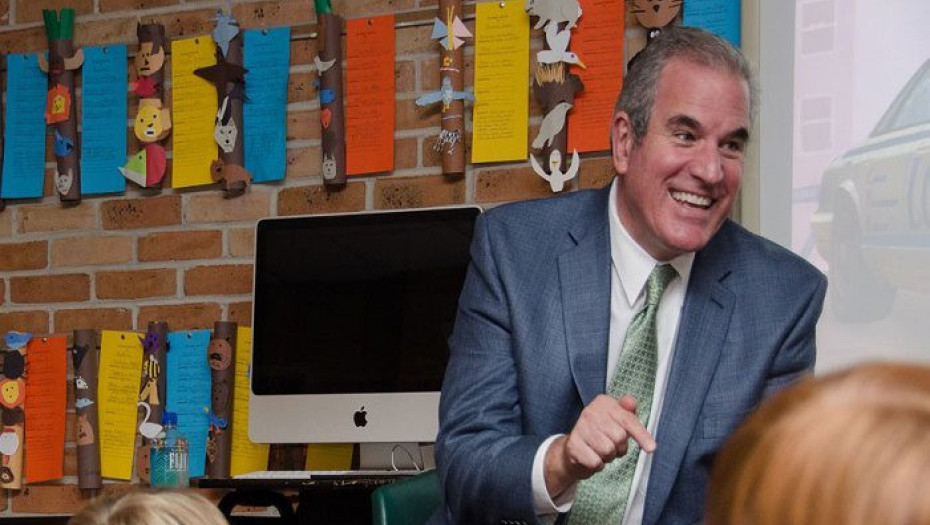 ΔΙΑΣΗΜΟΣ ΨΥΧΟΛΟΓΟΣ: «ΟΙ 3 ΛΟΓΟΙ ΠΟΥ ΤΑ ΣΗΜΕΡΙΝΑ ΑΓΟΡΙΑ ΔΕΝ ΓΙΝΟΝΤΑΙ ΑΝΤΡΕΣ»