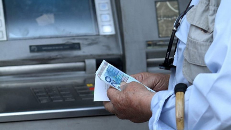 ΞΕΠΕΡΑΣΑΝ ΤΙΣ 200.000 ΟΙ ΑΙΤΗΣΕΙΣ ΤΩΝ ΣΥΝΤΑΞΙΟΥΧΩΝ ΓΙΑ ΤΑ ΑΝΑΔΡΟΜΙΚΑ!