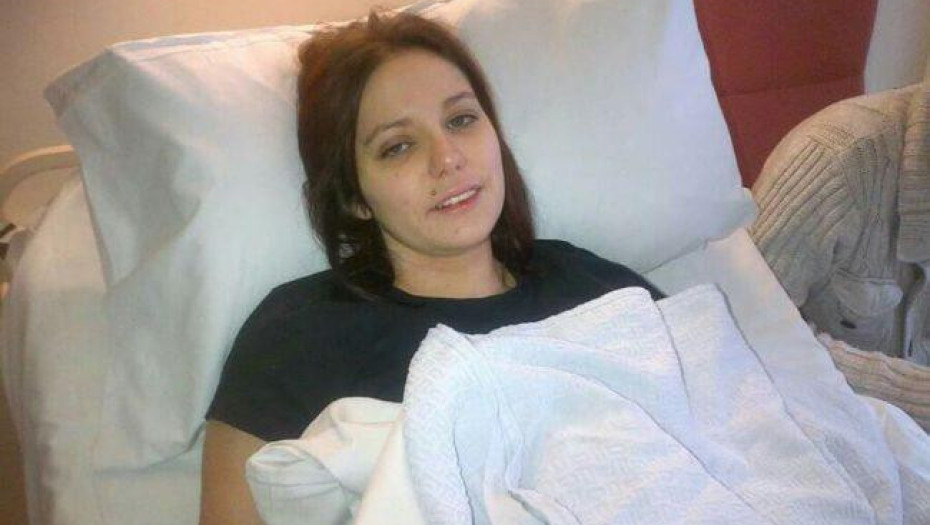 ΟΙ ΓΙΑΤΡΟΙ ΤΗΝ ΕΣΤΕΙΛΑΝ ΣΠΙΤΙ ΝΑ ΠΕΘΑΝΕΙ ΑΛΛΑ Η ΜΑΝΑ ΤΗΝ ΕΣΩΣΕ ΒΡΙΣΚΟΝΤΑΣ ΘΕΡΑΠΕΙΑ ΑΠΟ ΤΟ ΔΙΑΔΙΚΤΥΟ!