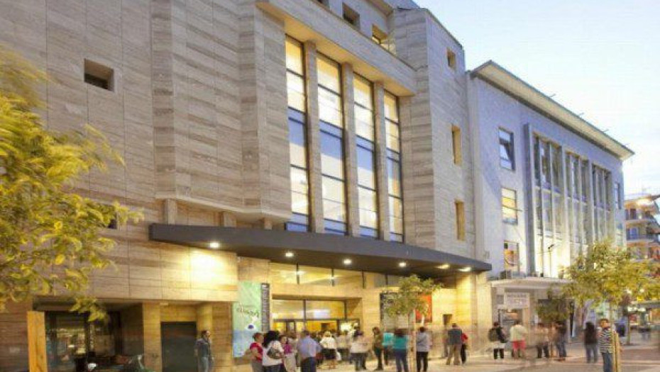 Στο Δημοτικό Θέατρο «Αστέρια», την Κυριακή η παράσταση  Ο Άνθρωπος Ανεμιστήρας ή Πώς να Ντύσετε έναν Ελέφαντα