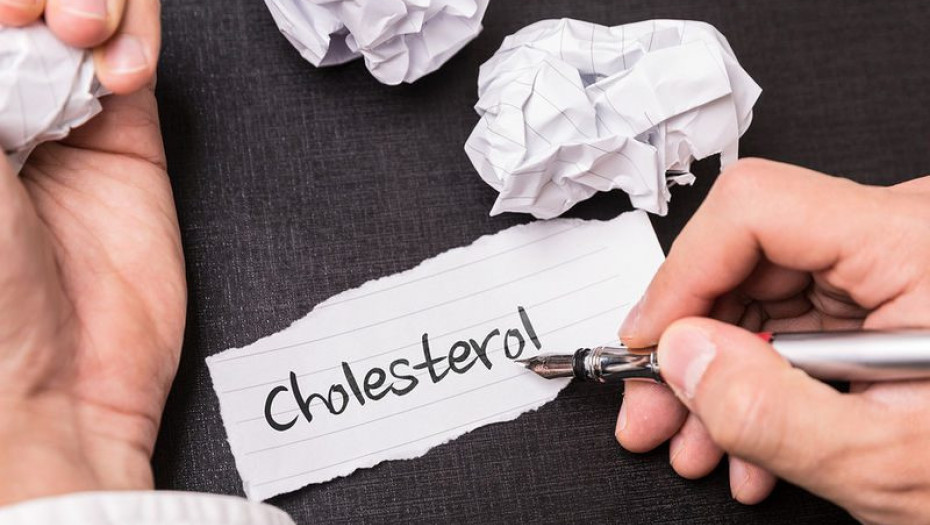 ΟΙ 10 ΤΡΟΦΕΣ ΠΟΥ ΡΙΧΝΟΥΝ ΤΗ ΧΟΛΗΣΤΕΡΙΝΗ, ΣΥΜΦΩΝΑ ΜΕ ΤΟΥΣ ΕΠΙΣΤΗΜΟΝΕΣ ΤΟΥ ΧΑΡΒΑΡΝΤ!