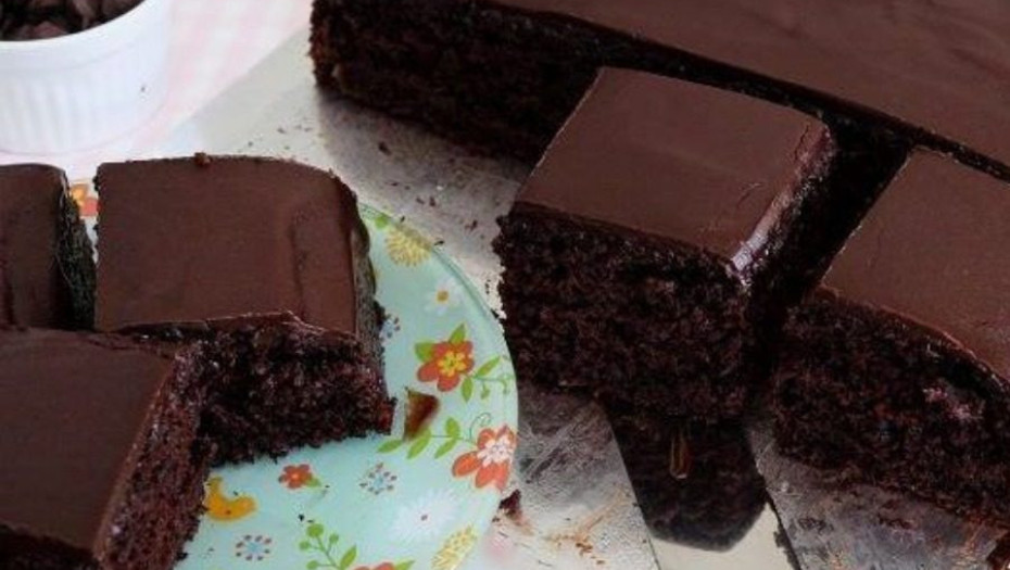 ΦΤΙΑΞΕ ΤΟ ΩΡΑΙΟΤΕΡΟ CAKE ΣΟΚΟΛΑΤΑΣ ΟΠΩΣ Η ΜΑΜΑ ΣΟΥ!