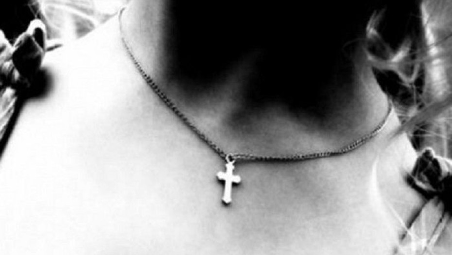 O ΣΤΑΥΡΟΣ ΕΧΕΙ ΠΟΛΥ ΜΕΓΑΛΗ ΔΥΝΑΜΗ ΓΙΑΤΙ ΕΚΕΙ ΠΑΝΩ ΤΟΥ ΕΙΝΑΙ Ο ΣΤΑΥΡΩΜΕΝΟΣ ΧΡΙΣΤΟΣ!