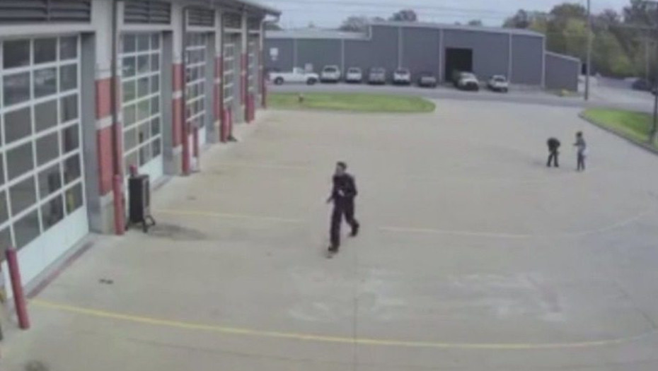 ΗΡΩΑΣ – ΠΥΡΟΣΒΕΣΤΗΣ ΣΩΖΕΙ ΤΗΝ ΤΕΛΕΥΤΑΙΑ ΣΤΙΓΜΗ ΕΝΑ ΜΩΡΟ ΠΟΥ ΔΕΝ ΑΝΕΠΝΕΕ!