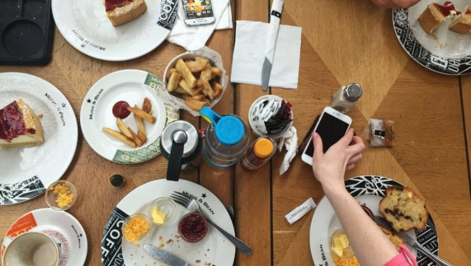 ΠΟΣΑ ΚΙΛΑ ΘΑ ΧΑΣΕΙΣ ΣΕ ΕΝΑ ΧΡΟΝΟ ΑΝ ΚΑΙΣ ΚΑΘΗΜΕΡΙΝΑ 100 ΘΕΡΜΙΔΕΣ ΠΑΡΑΠΑΝΩ;