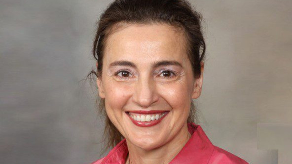 ΕΛΛΗΝΙΔΑ ΓΙΑΤΡΟΣ ΚΑΤΑΠΟΛΕΜΑ ΤΟΝ ΚΑΡΚΙΝΟ ΜΕ ΤΗ ΧΡΗΣΗ ΤΟΥ ΙΟΥ ΤΗΣ ΙΛΑΡΑΣ!