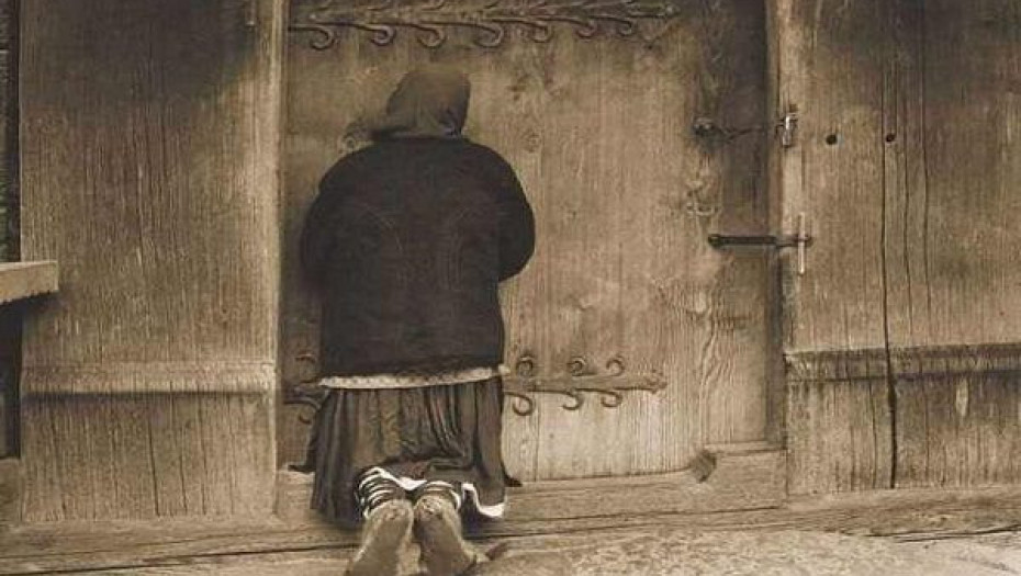 Μια Συγκλονιστική ιστορία – Η αγάπη της Μάνας και ο γιος που ντρεπόταν για εκείνη