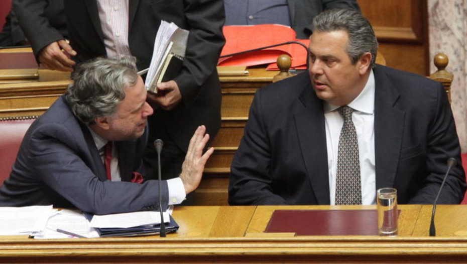 ΚΑΤΡΟΥΓΚΑΛΟΣ: ΔΙΚΑΙΩΜΑ ΤΩΝ ΣΚΟΠΙΑΝΩΝ ΝΑ ΑΥΤΟΠΡΟΣΔΙΟΡΙΖΟΝΤΑΙ ΜΑΚΕΔΟΝΕΣ-ΚΑΜΜΕΝΟΣ:TOTE TI ΣΗΜΑΣΙΑ ΕΧΕΙ Η ΣΥΜΦΩΝΙΑ ΤΩΝ ΠΡΕΣΠΩΝ;