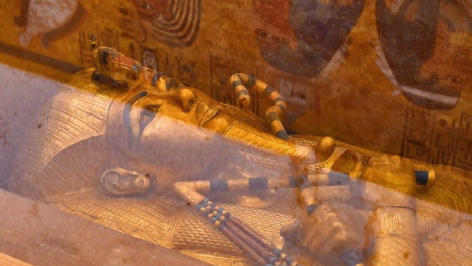 Εντυπωσιακές εικόνες από τη μούμια του Τουταγχαμών