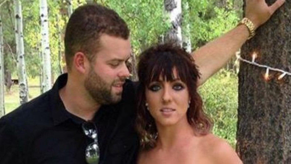 24ΧΡΟΝΗ ΕΓΚΥΟΣ ΣΚΟΤΩΝΕΤΑΙ ΣΕ ΑΥΤΟΚΙΝΗΤΙΣΤΙΚΟ ΔΥΣΤΥΧΗΜΑ – ΛΙΓΟ ΑΡΓΟΤΕΡΑ ΟΜΩΣ, Ο ΑΝΤΡΑΣ ΤΗΣ ΚΑΝΕΙ ΤΟ ΑΔΙΑΝΟΗΤΟ!