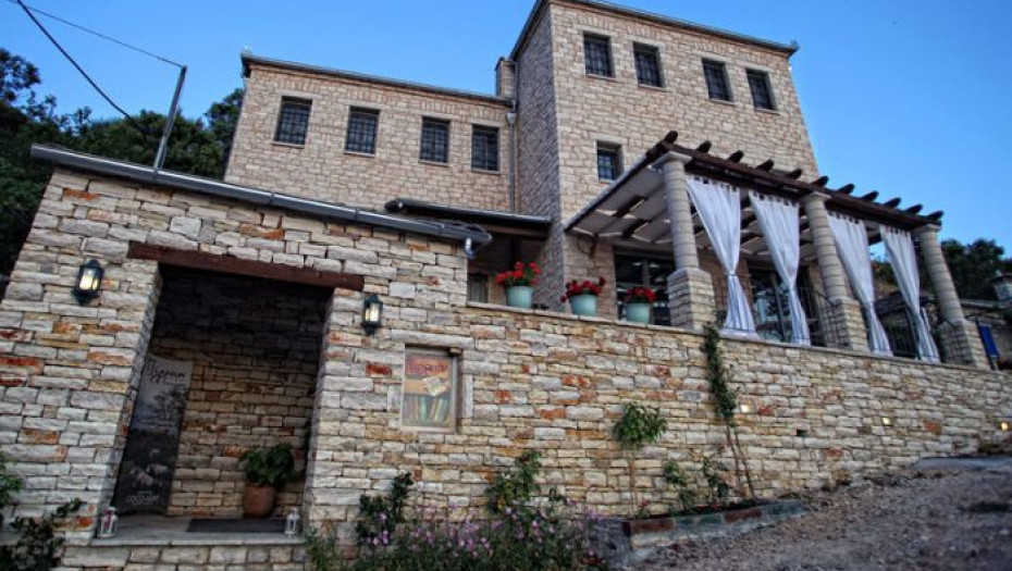 ΞΕΝΟΔΟΧΕΙΟ ΣΤΑ ΖΑΓΟΡΟΧΩΡΙΑ ΒΡΑΒΕΥΤΗΚΕ ΓΙΑ ΤΟ ΚΑΛΥΤΕΡΟ ΠΡΩΙΝΟ ΣΤΗΝ ΕΛΛΑΔΑ!