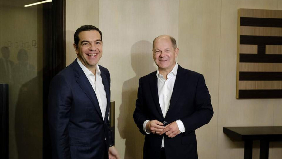 ΤΣΙΠΡΑΣ ΣΤΟ ΣΥΝΕΔΡΙΟ ΤΟΥ SPD: ΤΟΝ ΙΟΥΛΙΟ ΤΟΥ 2015 ΑΠΟΦΑΣΙΣΑ ΜΕ ΚΑΘΑΡΟ ΜΥΑΛΟ!