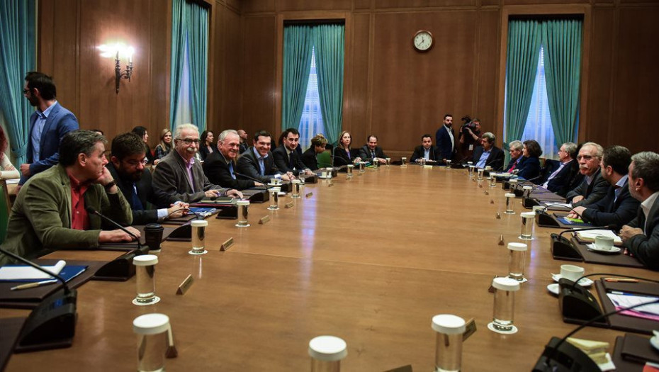 ΤΟ ΡΙΨΟΚΙΝΔΥΝΟ ΣΕΝΑΡΙΟ ΓΙΑ ΚΥΒΕΡΝΗΣΗ ΜΕΙΟΨΗΦΙΑΣ ΜΕ ΑΦΟΡΜΗ ΤΟ ΣΚΟΠΙΑΝΟ!