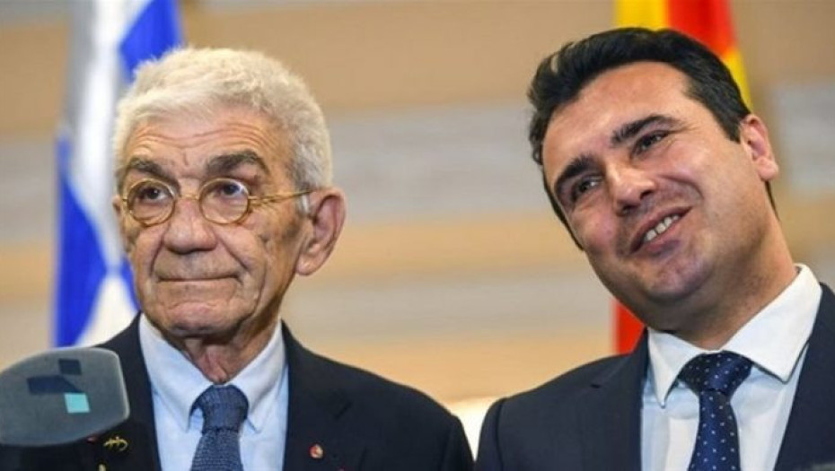 ΑΛΛΑΖΟΥΝ ΤΗΝ ΙΣΤΟΡΙΑ ΚΑΙ ΤΑ ΣΧΟΛΙΚΑ ΜΑΣ ΒΙΒΛΙΑ – ΥΠΟ ΑΚΡΑ ΜΥΣΤΙΚΟΤΗΤΑ!