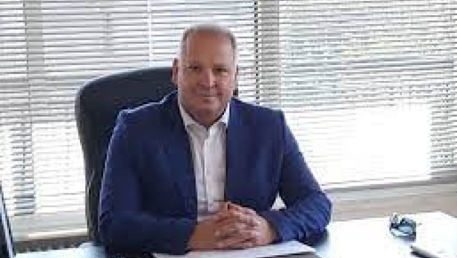 Λευτέρης Αβραμάκης: Η κυβέρνηση και ο πρωθυπουργός ευθύνονται για την κατακρήμνιση της ελευθεροτυπίας