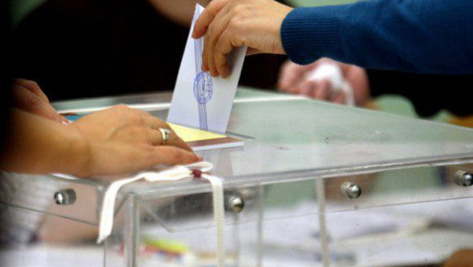 Ξεκίνησε για τα κόμματα η προεκλογική εκστρατεία