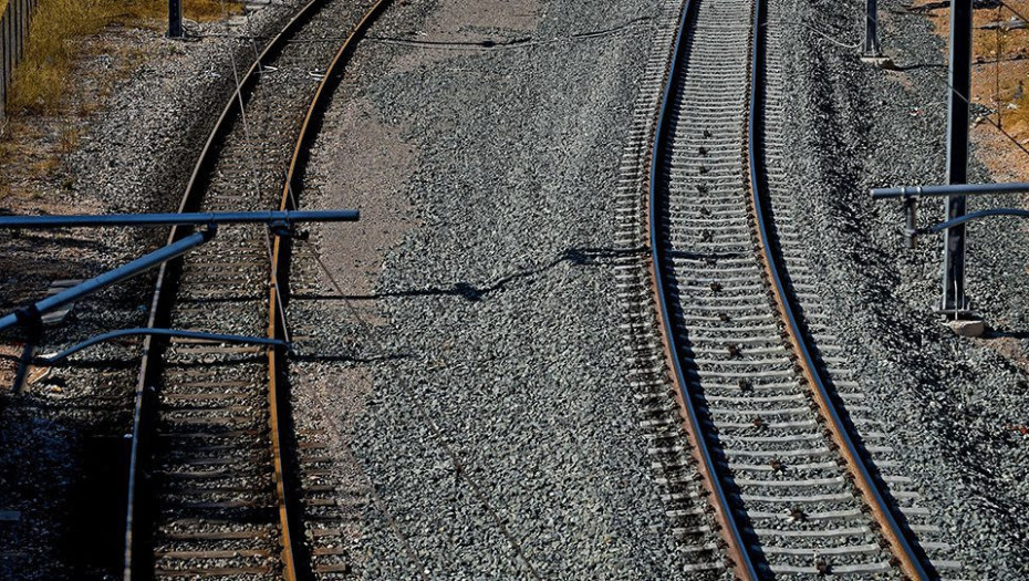 Συνέπεια της βραδινής κακοκαιρίας: Εξετράπη ένα βαγόνι του ΟΣΕ στην Λευκοθέα