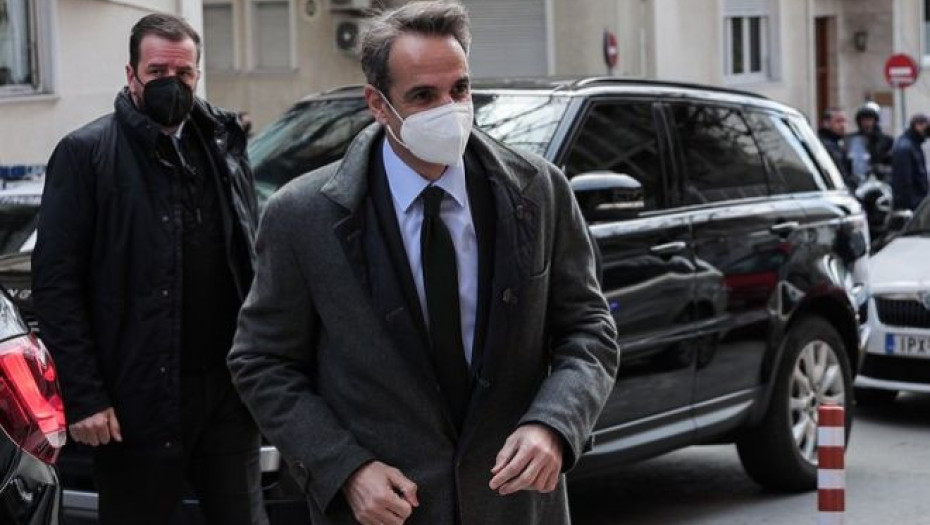 Μητσοτάκης: “Σας διαβεβαιώνω από προσωπική εμπειρία ότι τα εμβόλια δουλεύουν”