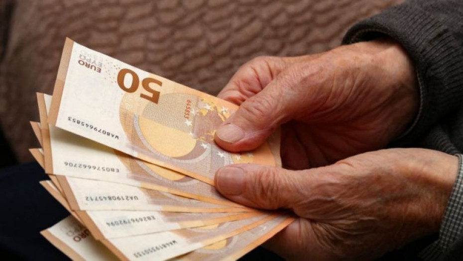 ΟΙ ΠΛΑΣΜΑΤΙΚΕΣ ΑΥΞΗΣΕΙΣ ΤΩΝ ΣΥΝΤΑΞΕΩΝ… Γράφει ο Γιώργος Βεζυργιαννίδης