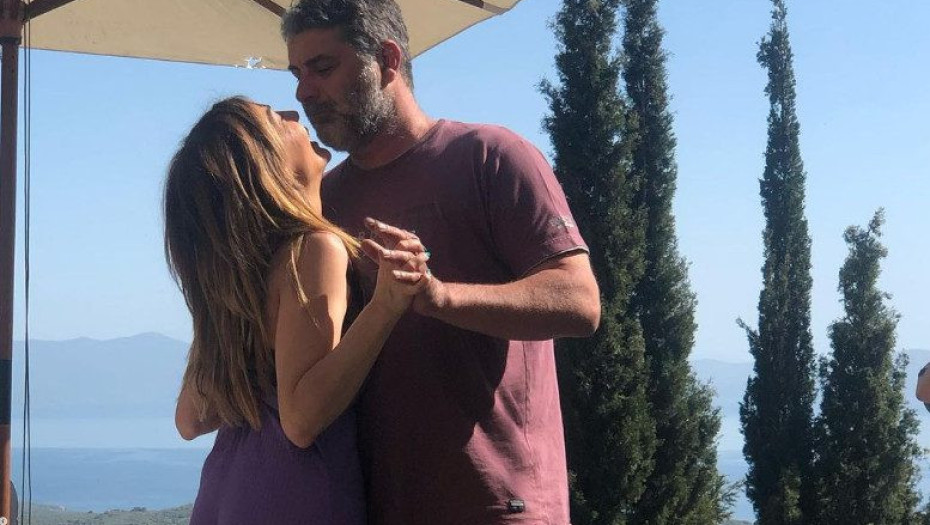 Δέσποινα Βανδή – Βασίλης Μπισμπίκης: Ρομαντική απόδραση στο νησί που γνωρίστηκαν