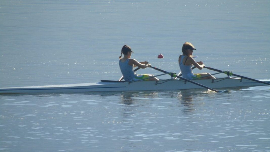 Ο Ναυταθλητικός Περιβαλλοντικός Συύλλογος Πεθελινού ΚΕΡΚΙΝΙΤΙΣ διοργανώνει:  Κωπηλασία με συνοδεία …μουσικής