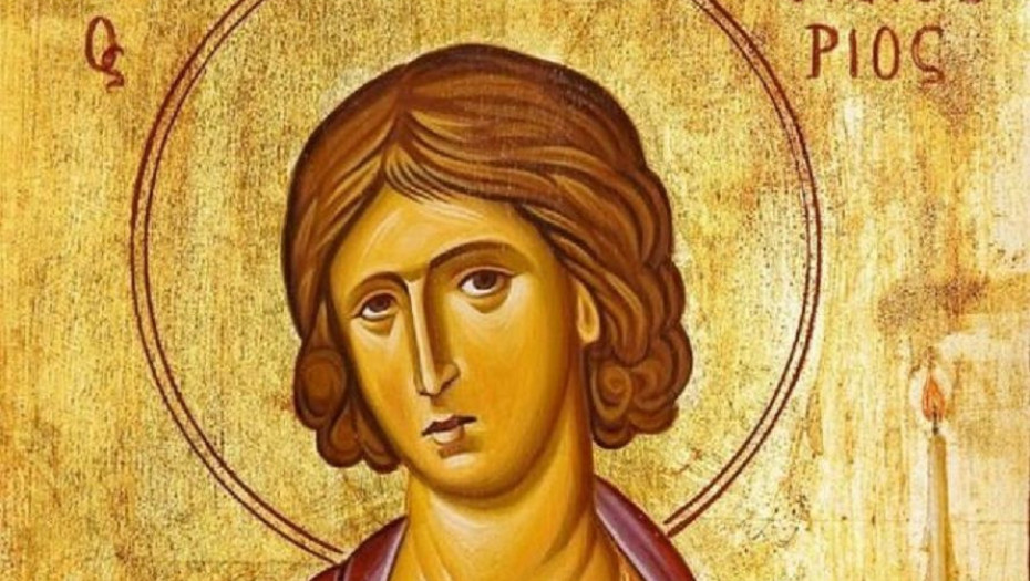 Γιατί ο Άγιος Φανούριος στις εικόνες του κρατάει ένα κερί;