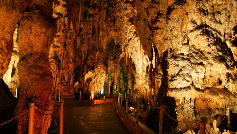 Απέσπασε το Σπήλαιο Αλιστράτης: Το βραβείο «Travellers Choice» του Trip Advisor