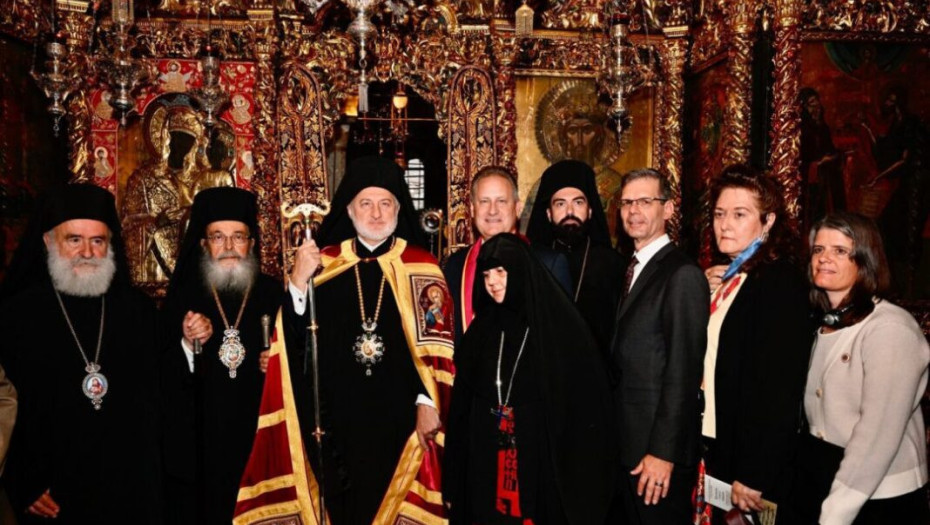 Επέστρεψε το χειρόγραφο Ευαγγελιστάριο της Μονής Εικοσιφοινίσσης: Λαμπρή η τελετή παράδοσης και παραλαβής