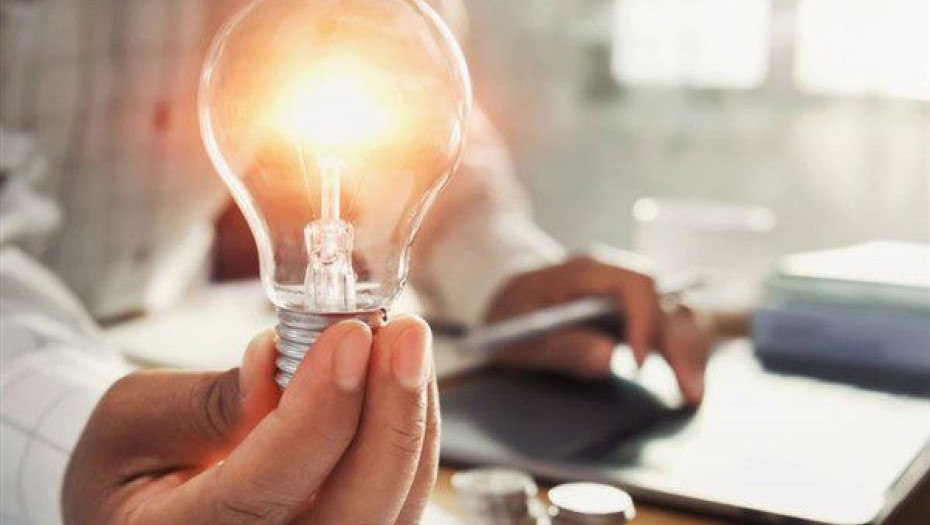 Για το θέμα της εξοικονόμησης ενέργειας με ενεργειακό υπεύθυνο: 221 από τους 2.495 φορείς του δημοσίου ανταποκρίθηκαν