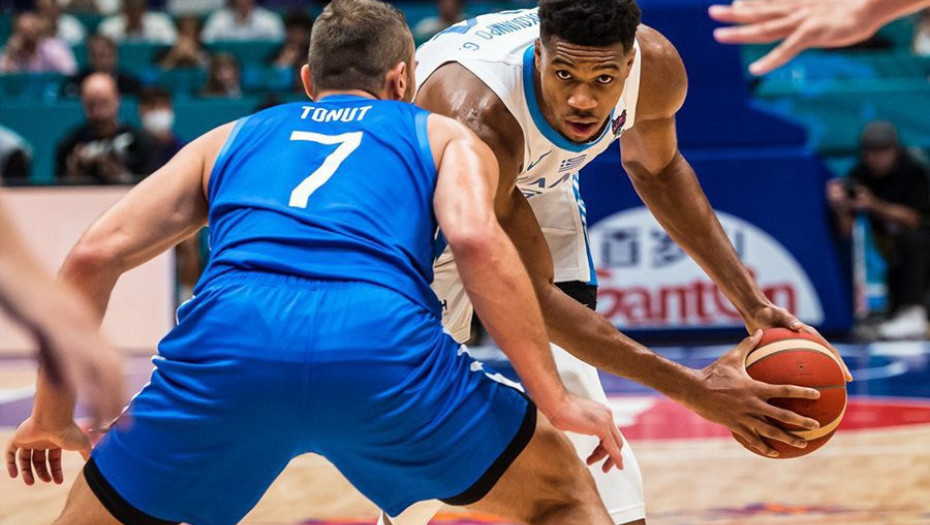 Μαγεία: Το φοβερό πόστερ κάρφωμα του Γιάννη στον Μέλι από όλες τις λήψεις