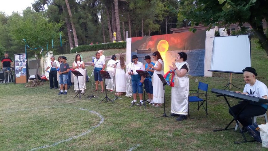 Μια όμορφη και συγκινητική καλοκαιρινή εκδήλωση από το ΚΔΑΠ ΜΕΑ Ανθής: Αφιέρωμα στον Μίκη Θεοδωράκη «Οι σταθμοί μιας θρυλικής ζωής!»