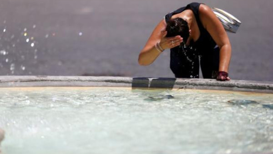 Προβλέπει η ΕΜΥ: Καλοκαιρινό Σαββατοκύριακο