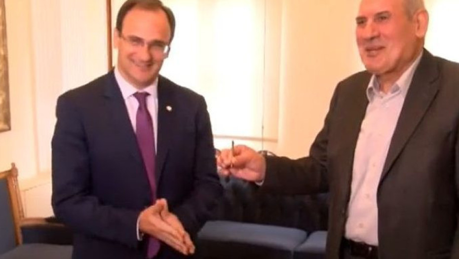Το πήραν το κτήριο της πρώην ΤΕΔΚ οι πρωην δήμαρχοι… Να περιμένουμε και τις προτάσεις τους;