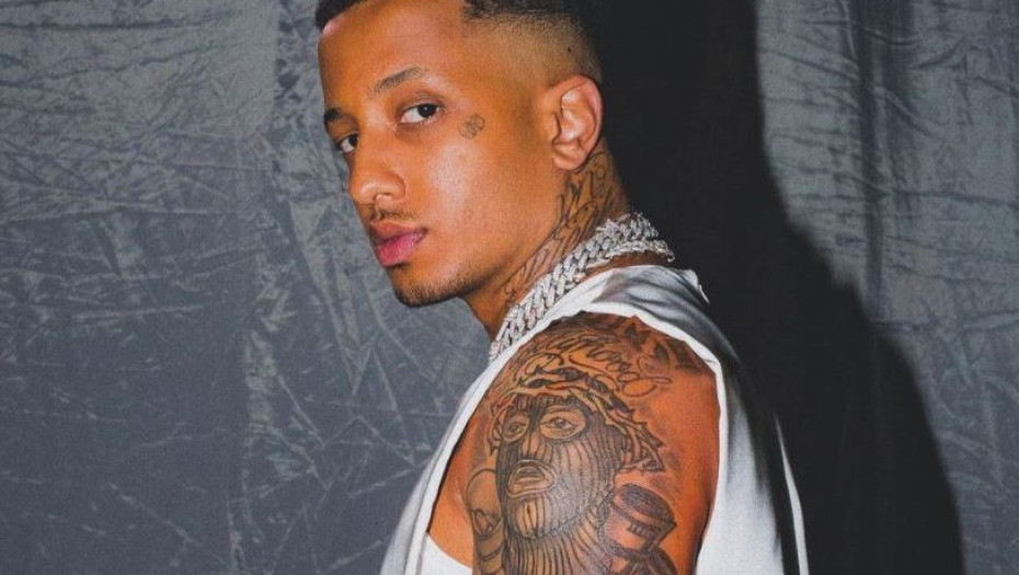 Χυδαίο ξέσπασμα Light κατά ΜΜΕ: «Γλείφετε τα αρ@@@@@ στους λαϊκούς που κάνουν χειρότερα»