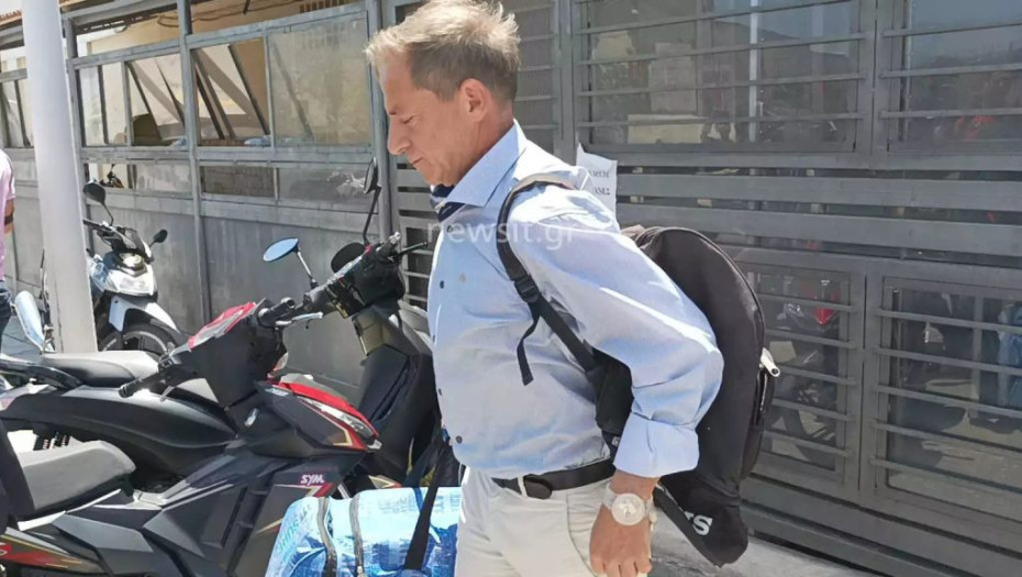 Δημήτρης Λιγνάδης: Επίθεση του Ρουβίκωνα στο σπίτι του ηθοποιού (ΒΙΝΤΕΟ)