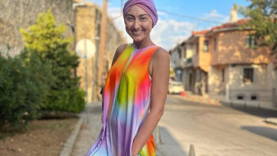Ρεγγίνα Μακέδου: Δείχνει τις αλλαγές της εμφάνισής της λόγω του καρκίνου και στέλνει το δικό της μήνυμα