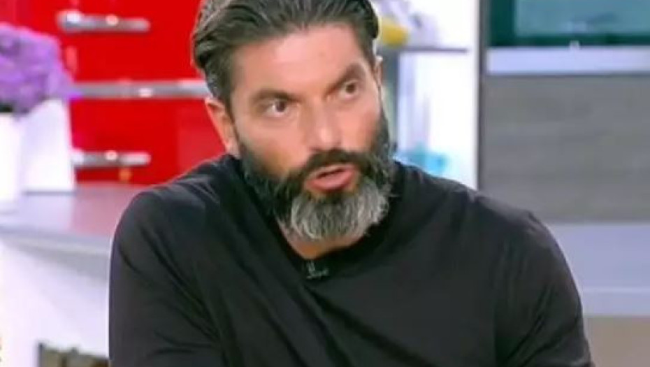 Σπύρος Μαρτίκας: «Με αηδιάζει, είναι μια ατόφια εκπόρνευση…» – Απίθανο ξέσπασμα