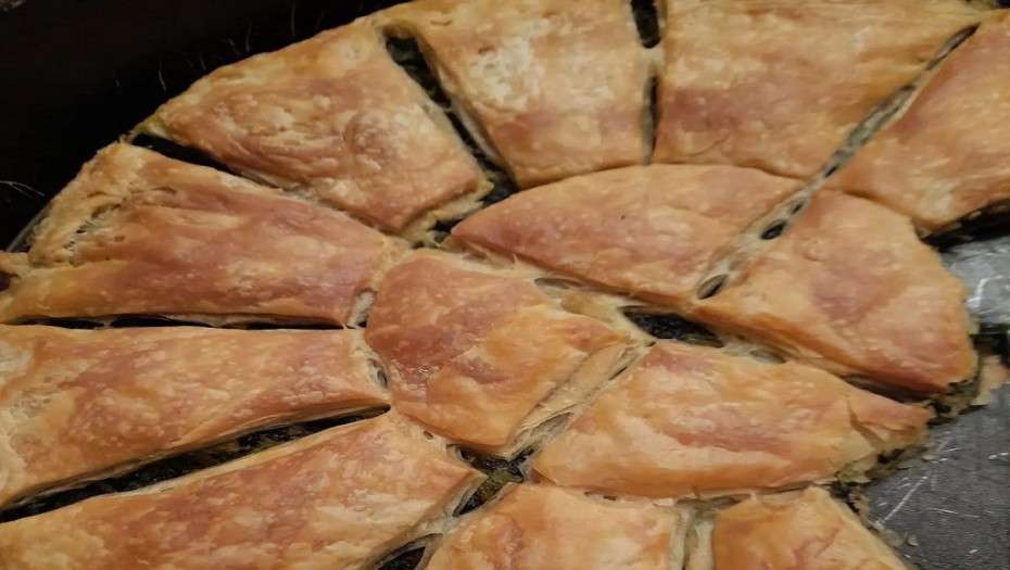 Εύκολη συνταγή με 2 φύλλα για νόστιμη σπανακόπιτα