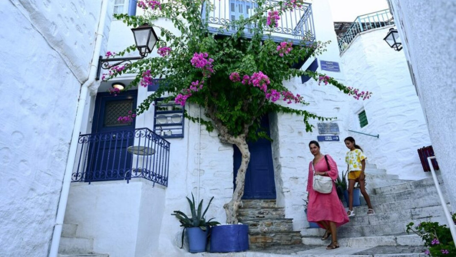 Άνω Σύρος: Ένας επίγειος παράδεισος στις Κυκλάδες