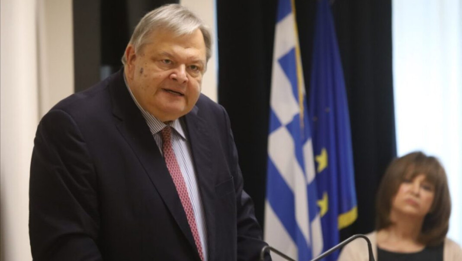 Ευάγγελος Βενιζέλος: Πως θα προστατευθεί το τηλεφωνικό απόρρητο του ίδιου του πρωθυπουργού;